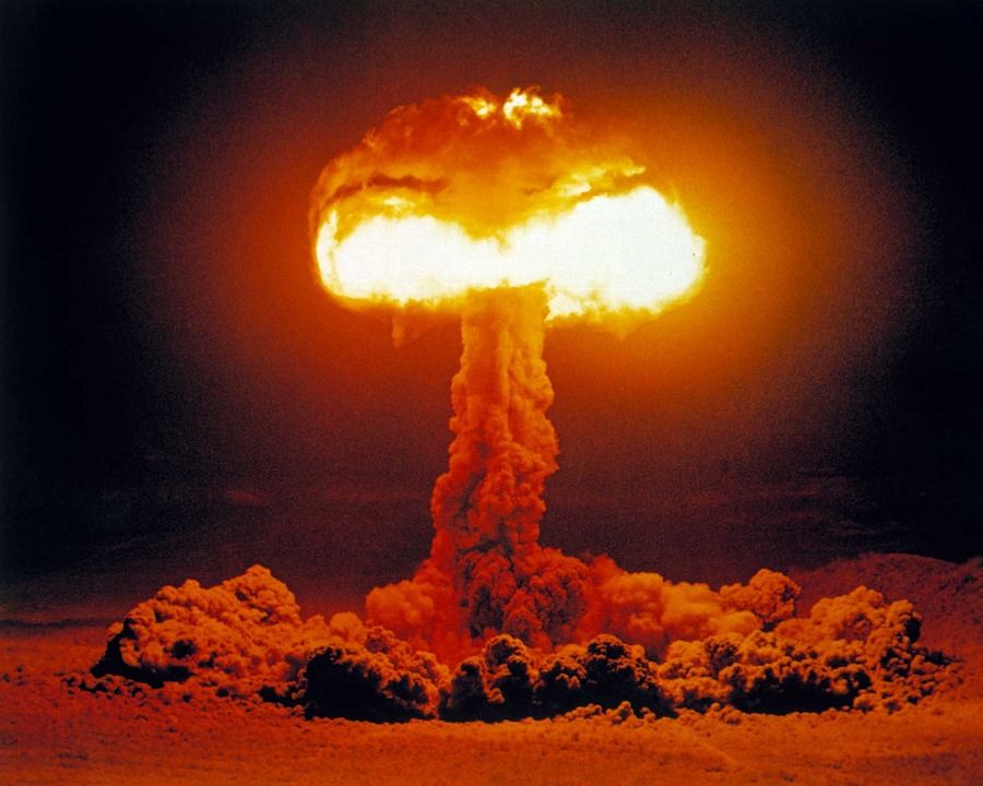 nuclear-detonation-mushroom-cloud